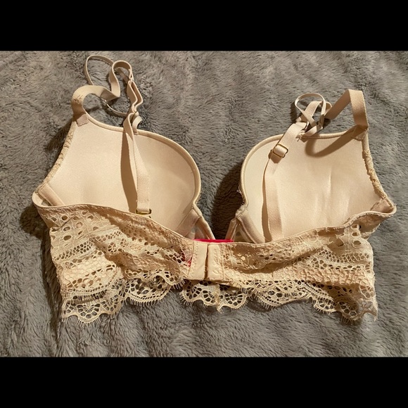 Like New LaSenza bra - Picture 2 of 4